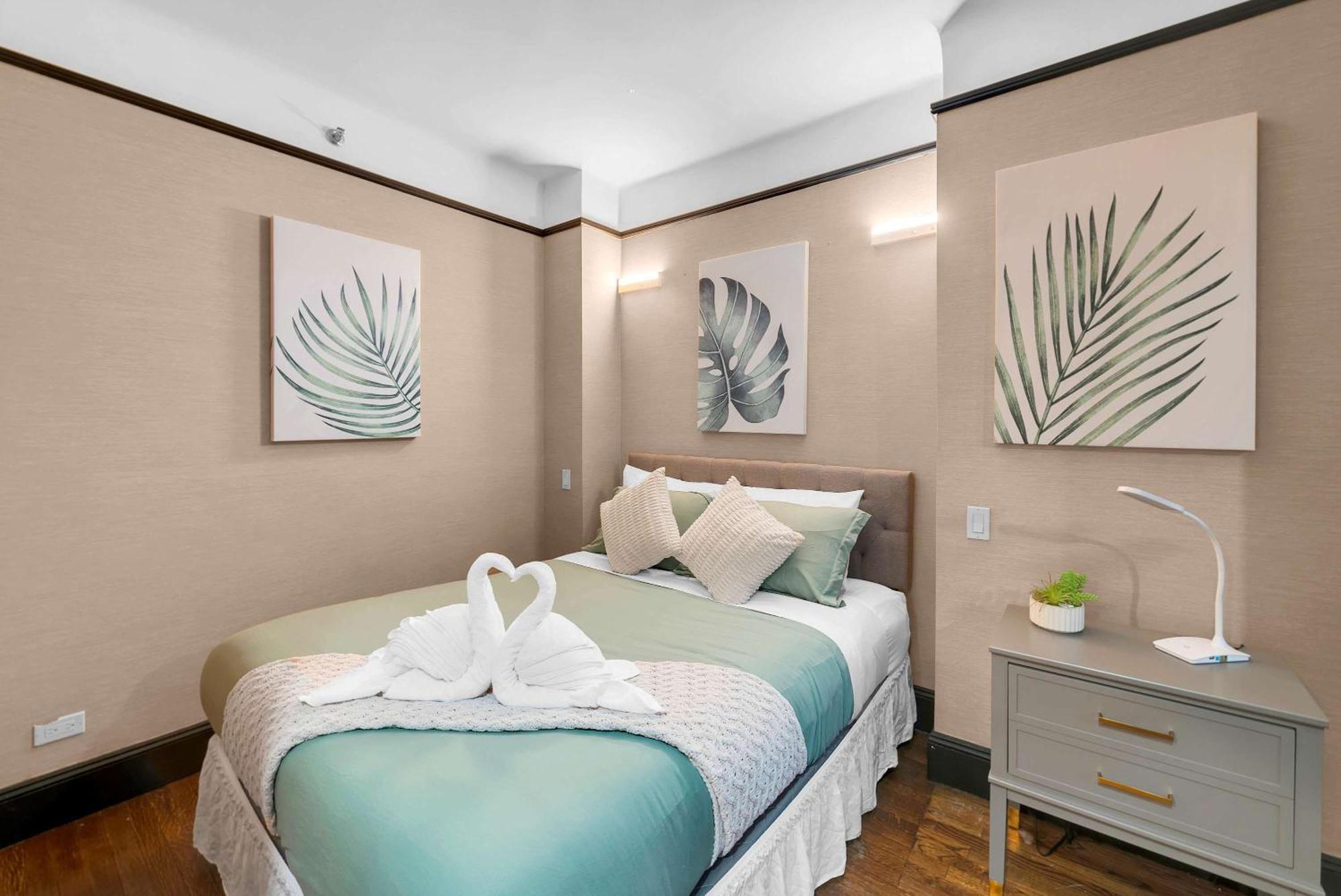 Centrally Located 2 Bdr W Gym & Apartment